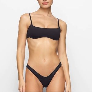 SKIMS Micro-Scoop Bikini Top